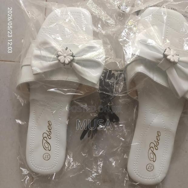 Ladies Open Sandols for Sale at Good Price