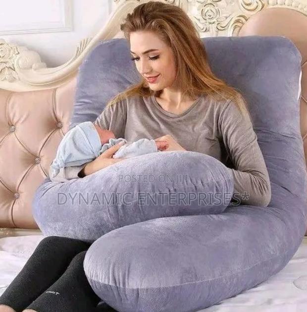 U Shape Breastfeeding Pillow - main view