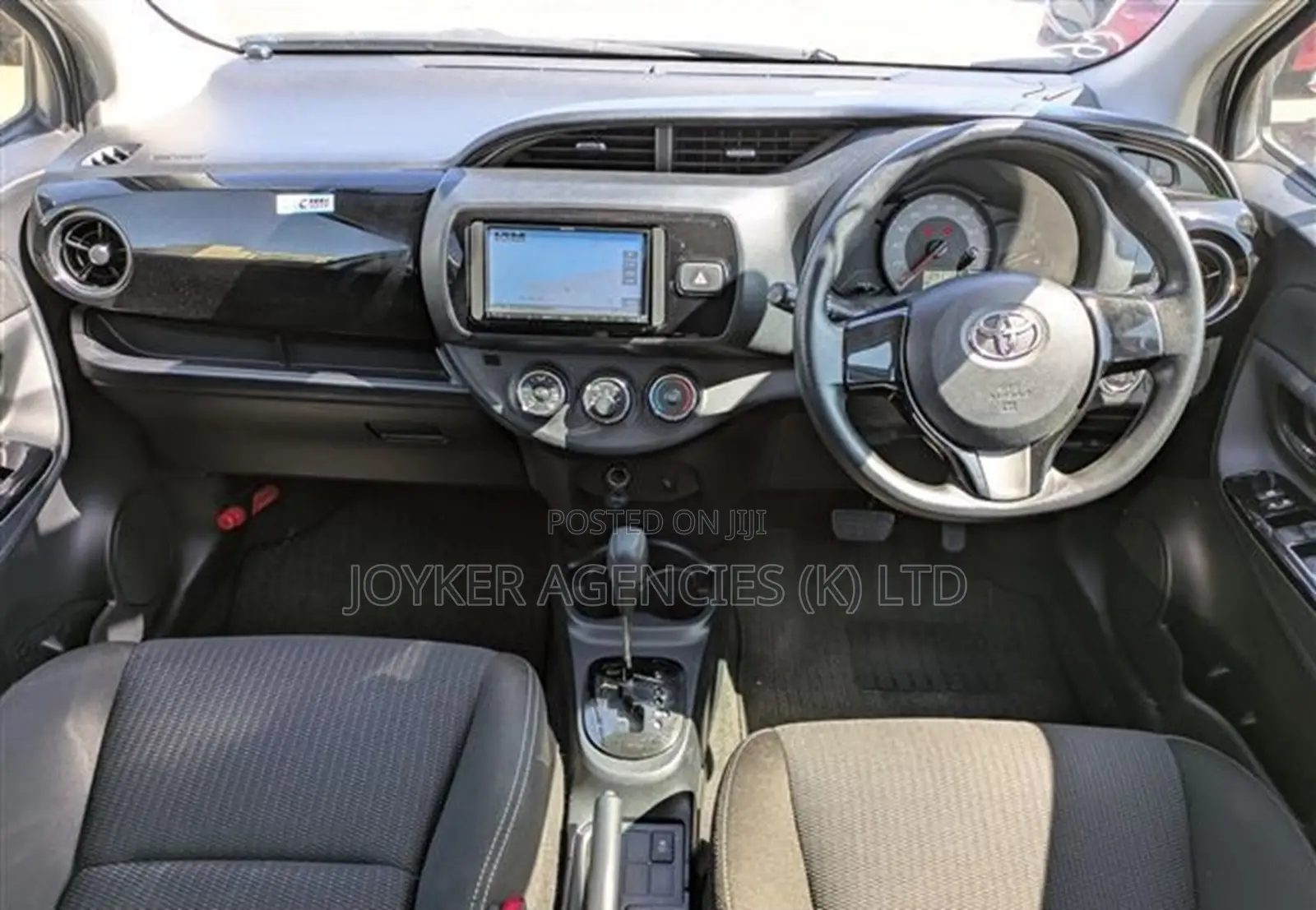 Toyota Vitz 2019 Silver