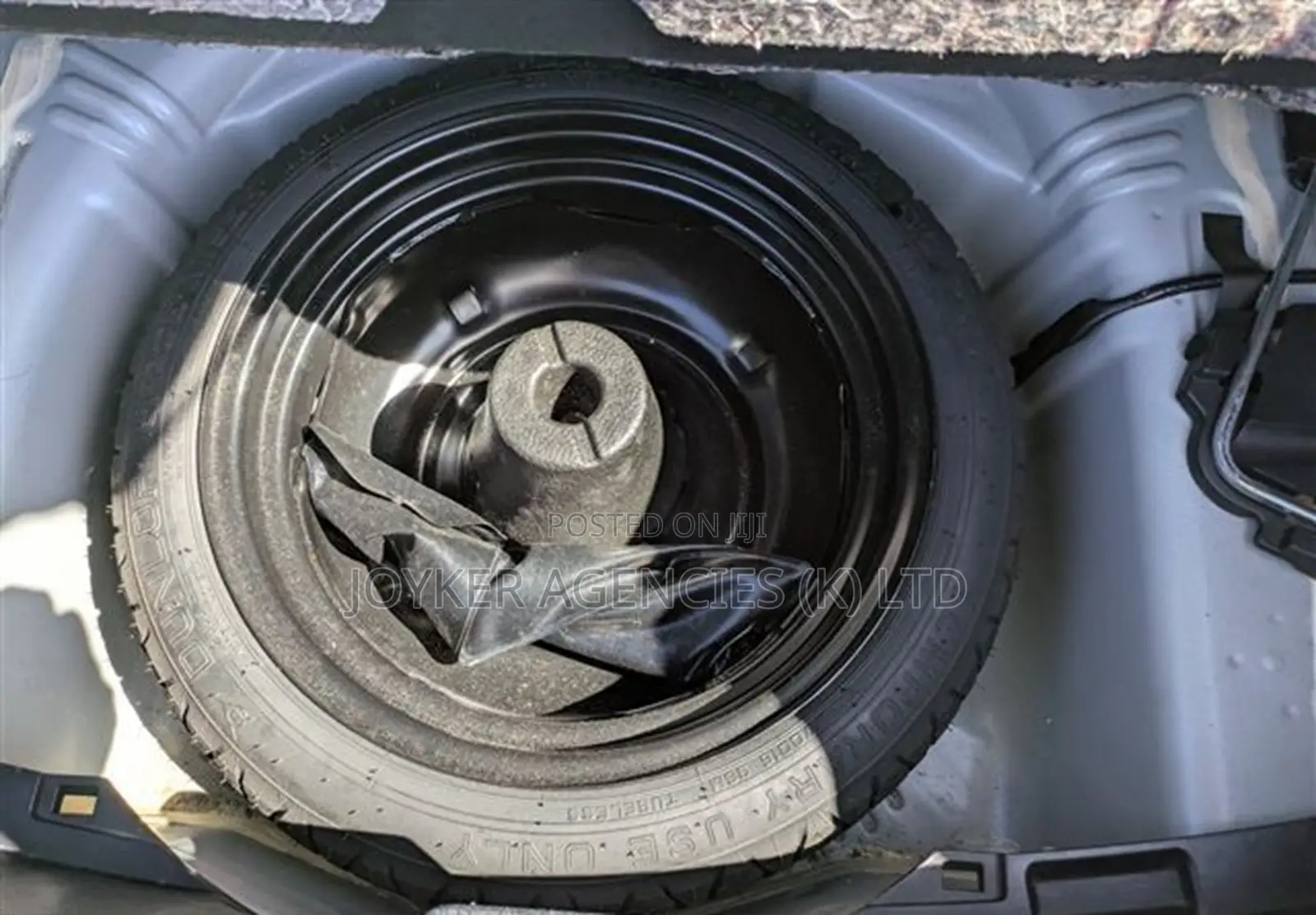 Toyota Vitz 2019 Silver