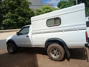 Nissan Hardbody 2000i 2006 White
