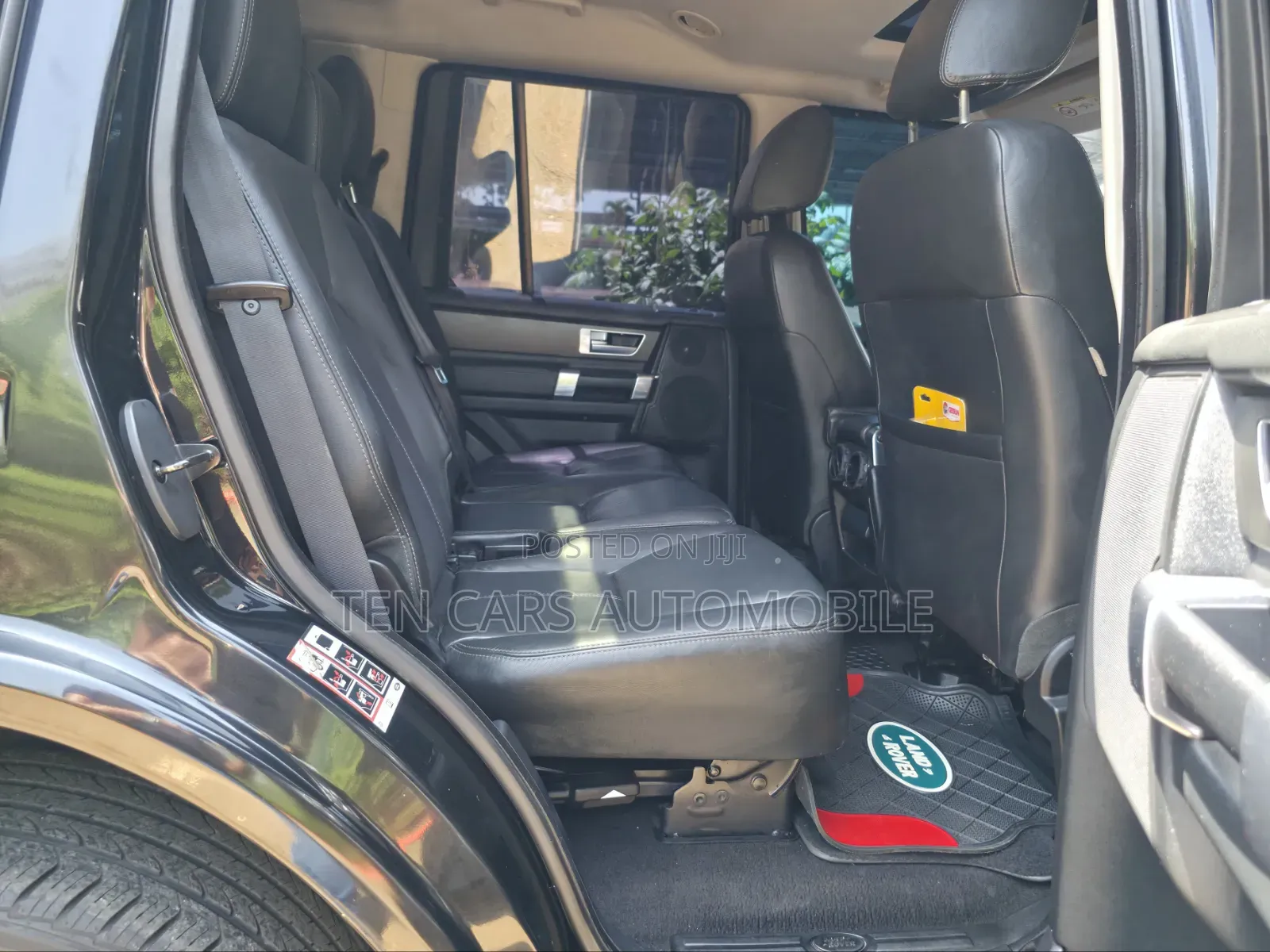 Land Rover Discovery 2016 Black