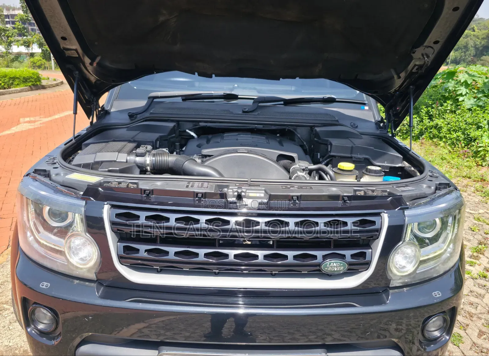 Land Rover Discovery 2016 Black