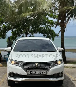Toyota Premio 2018 White
