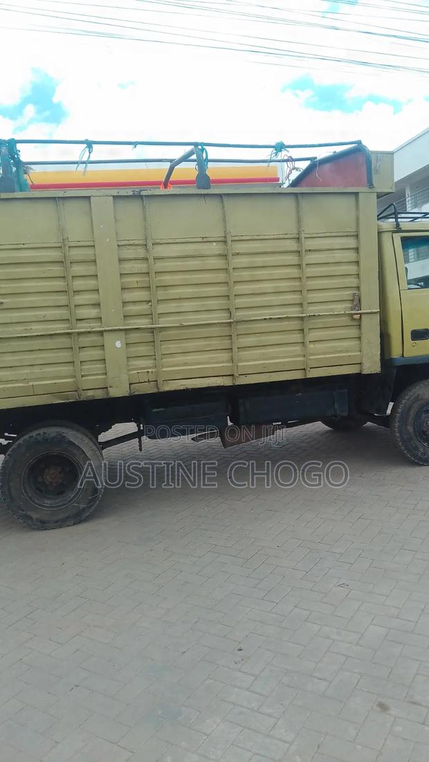 Mitsubishi Canter 1991 Yellow - thumbnail 2