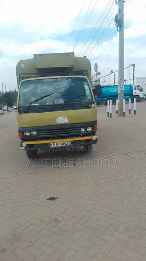 Mitsubishi Canter 1991 Yellow