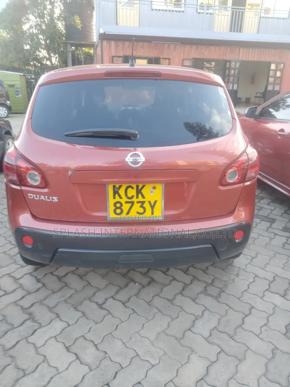 Nissan Dualis 2012 Orange