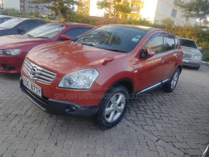 Nissan Dualis 2012 Orange