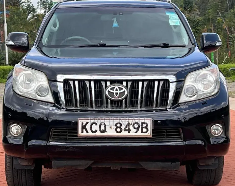 Toyota Land Cruiser Prado 2013 Black