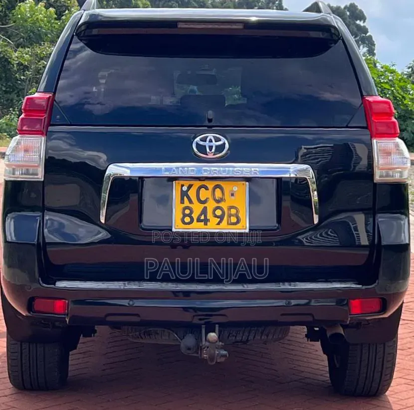 Toyota Land Cruiser Prado 2013 Black