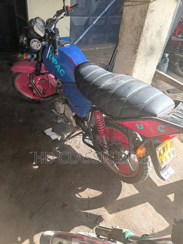 TVS HLX Plus ES 2020 Red