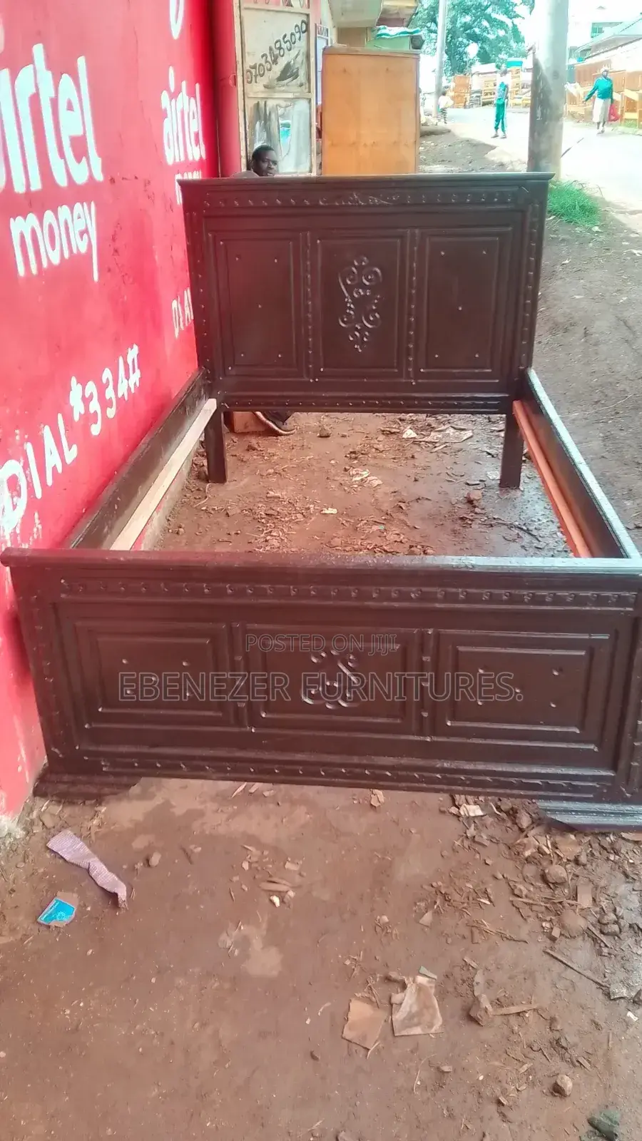 Darkbrown 4by6 Bed