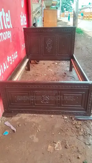 Darkbrown 4by6 Bed