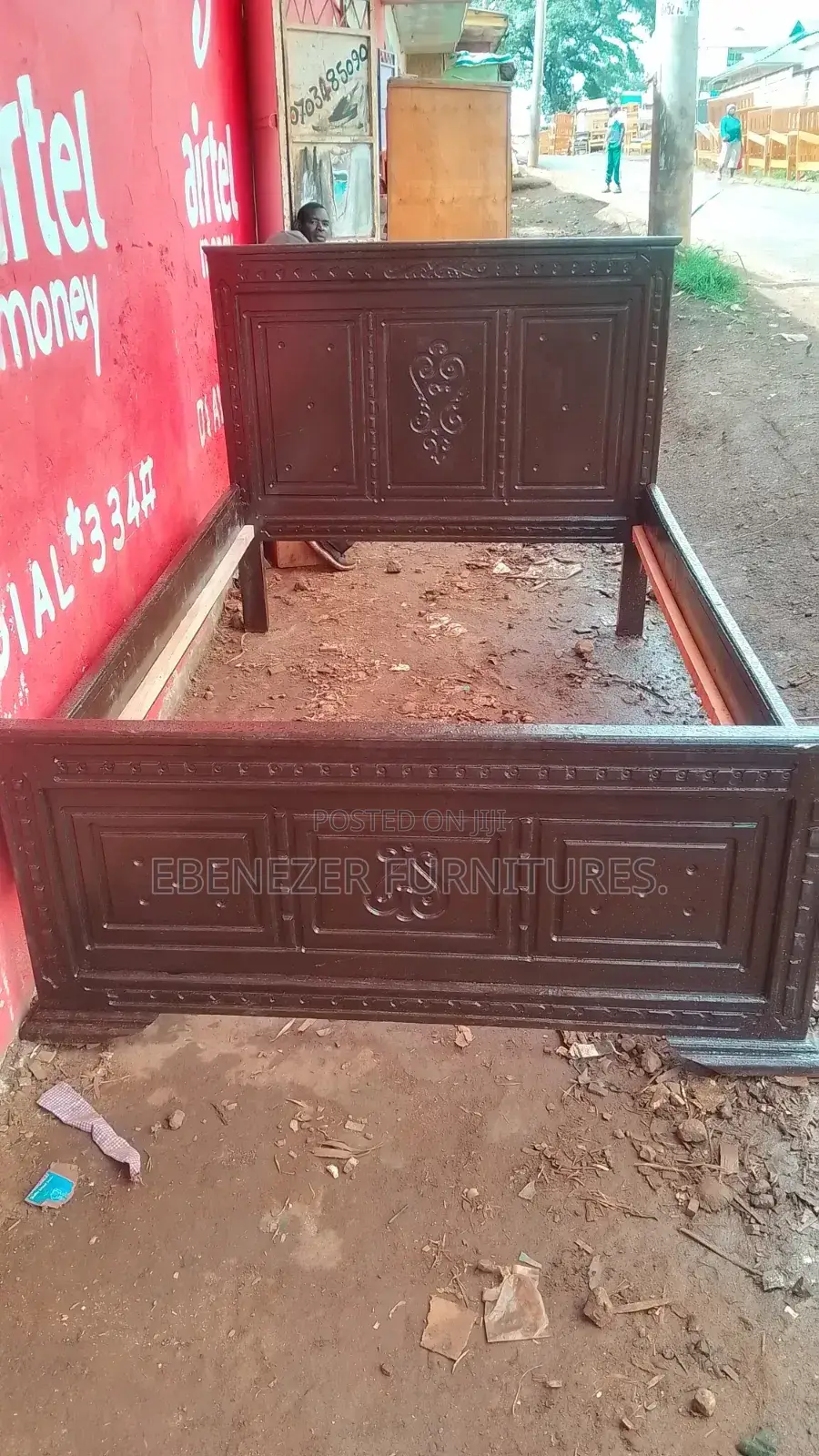 Darkbrown 4by6 Bed