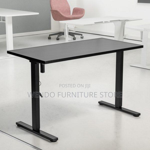 Office Desk; 1.4 Meters Bvbt5 Electric Adjustable Office Desk