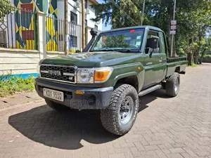 Toyota Land Cruiser 2014