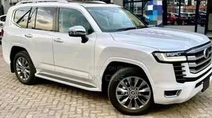 Toyota Land Cruiser 2023 White