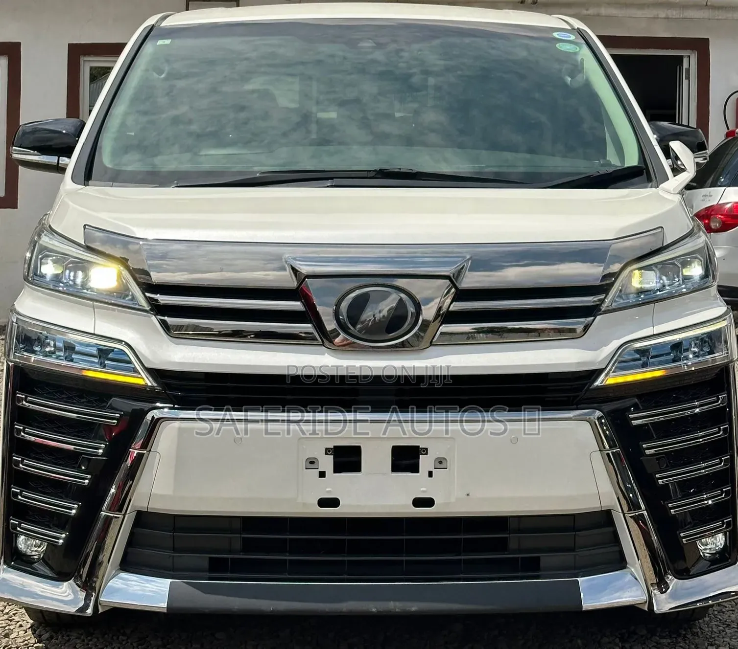 Toyota Vellfire 2019 White