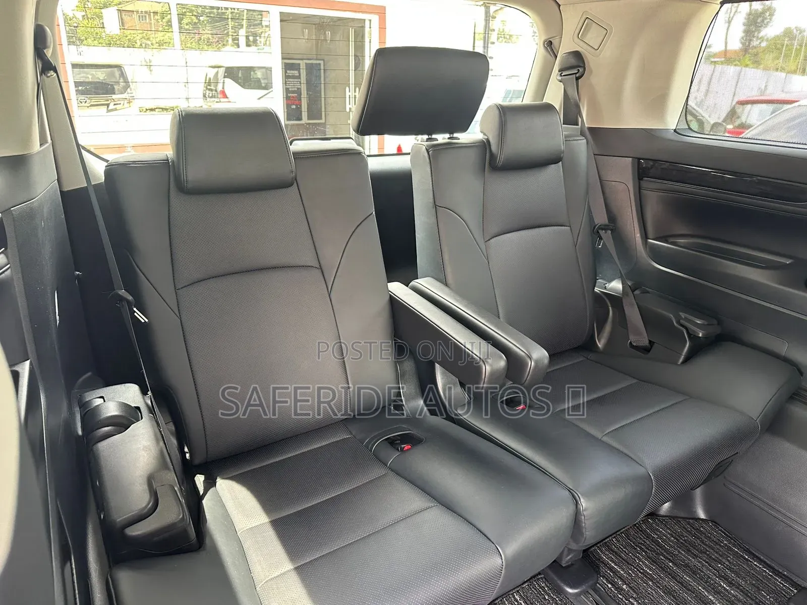 Toyota Vellfire 2019 White