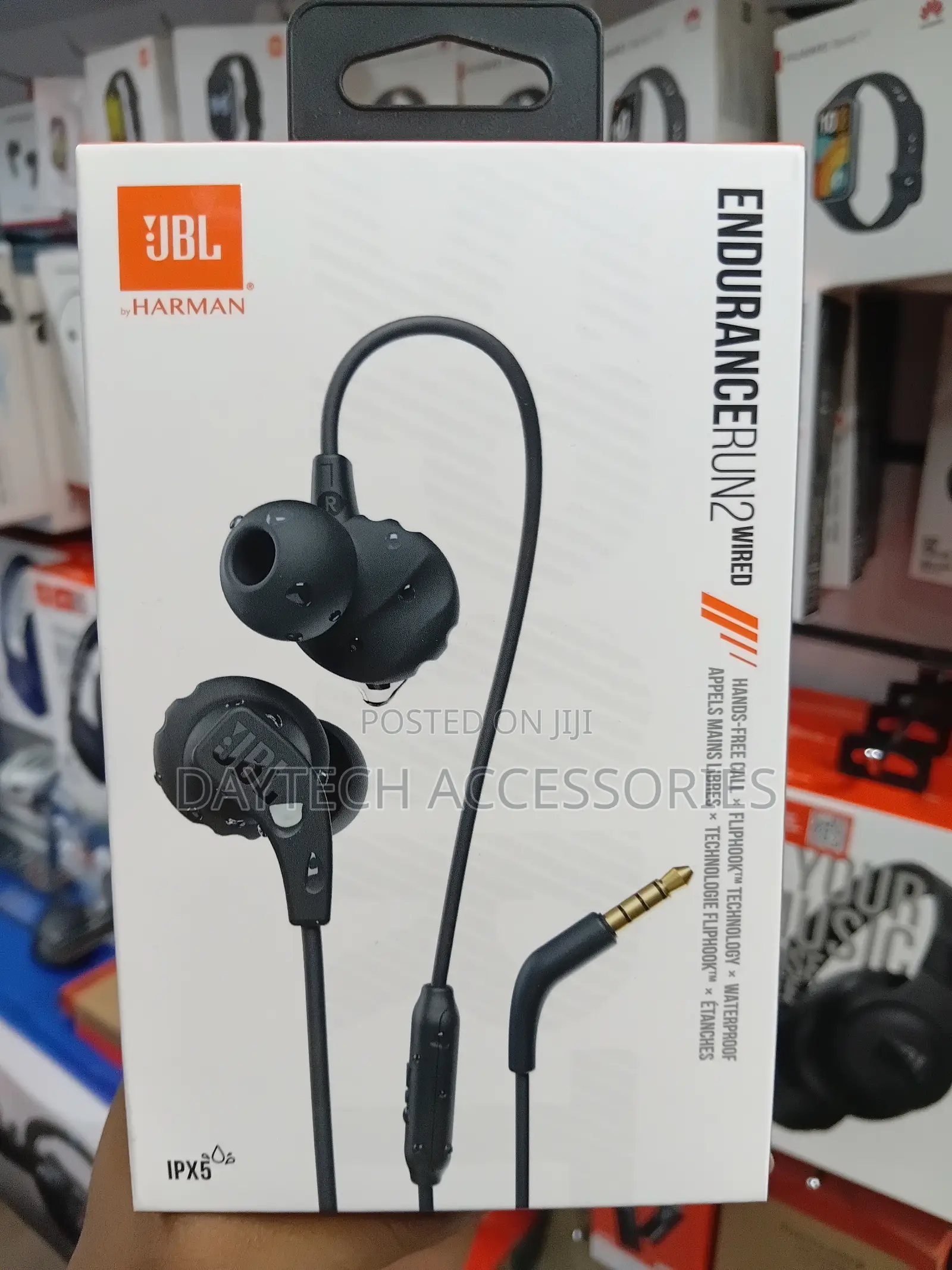 These Are the JBL Endurance Run 2 Wired Headphones in Black.