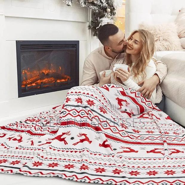 *Premium Sherpa Fleece Throw Blanket