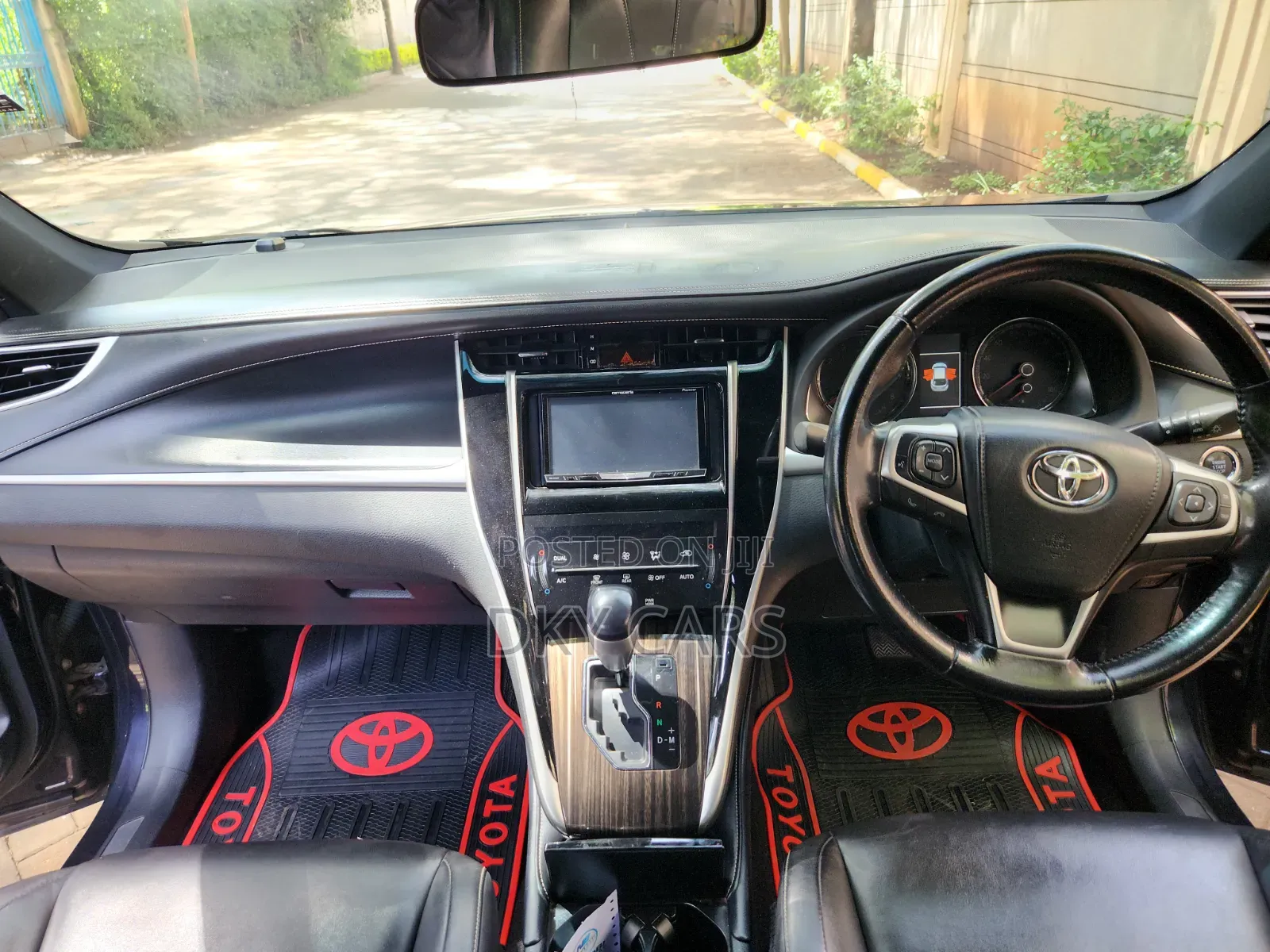Toyota Harrier 2014 Black