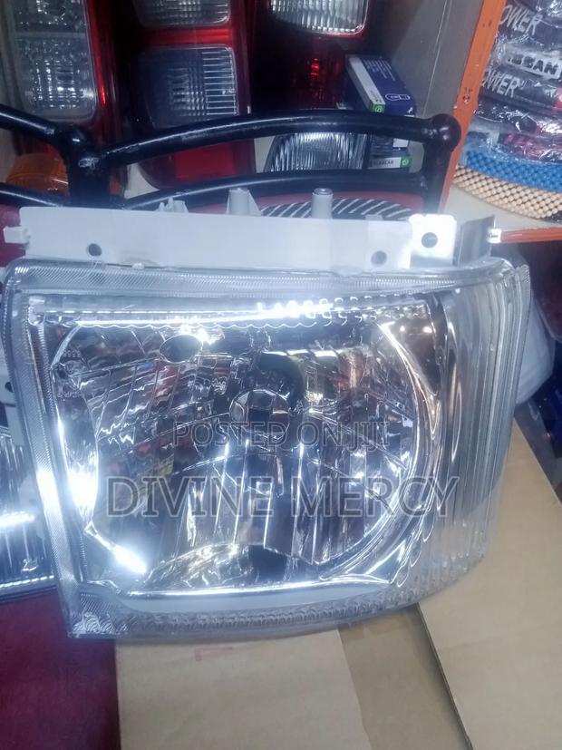 Isuzu NPR New Model Head Light Corner Lamp - thumbnail 2