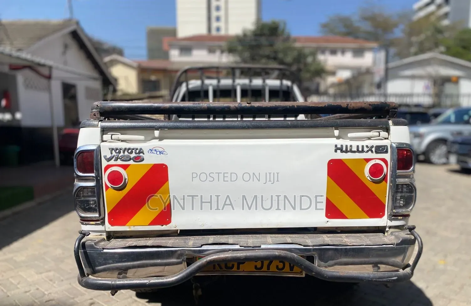 Toyota Hilux 2011 White