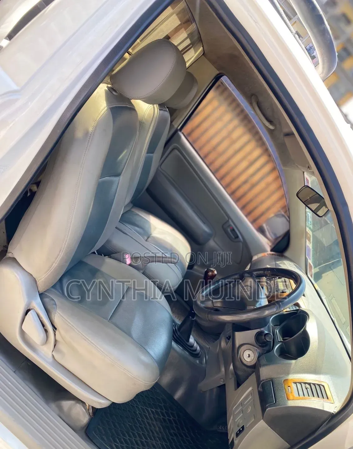 Toyota Hilux 2011 White