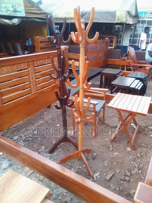 Hang Seater