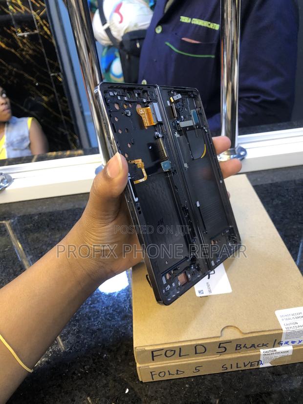 Original Samsung Z Fold 5 Inner Screen Replacement in Nairobi - thumbnail 2