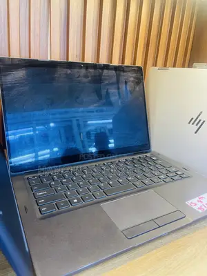 Laptop Dell Latitude 5300 8GB Intel Core i5 SSD 256GB