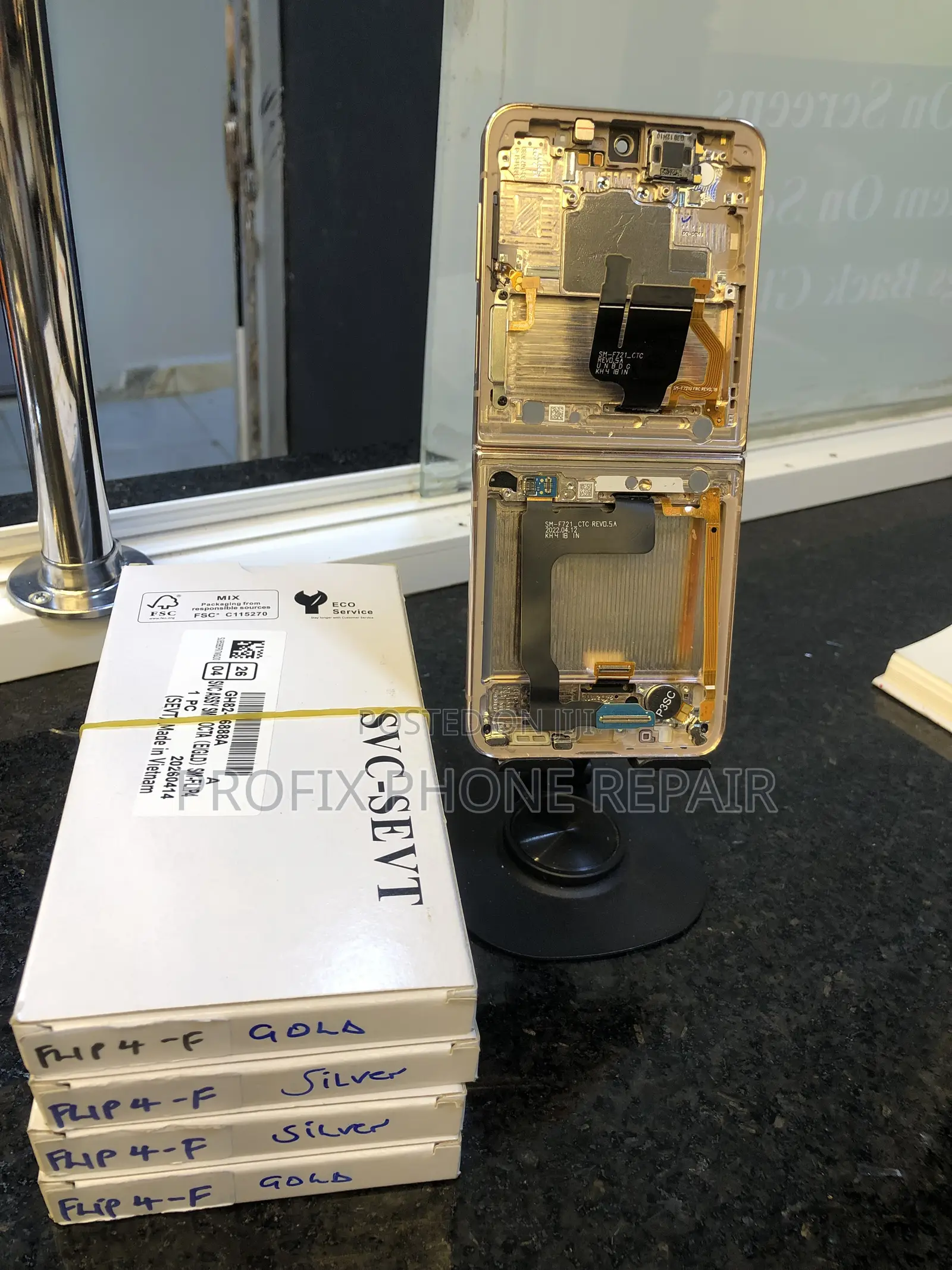Samsung Z Flip 4 Screen Replacement Nairobi and Free Installation