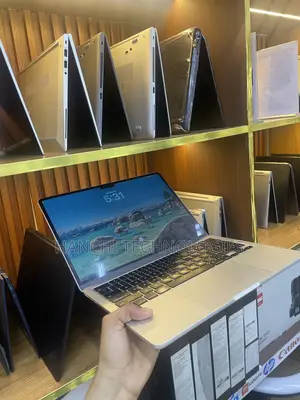 Laptop Apple MacBook Air 2022 M2 8GB Intel Core M2 SSD 256GB