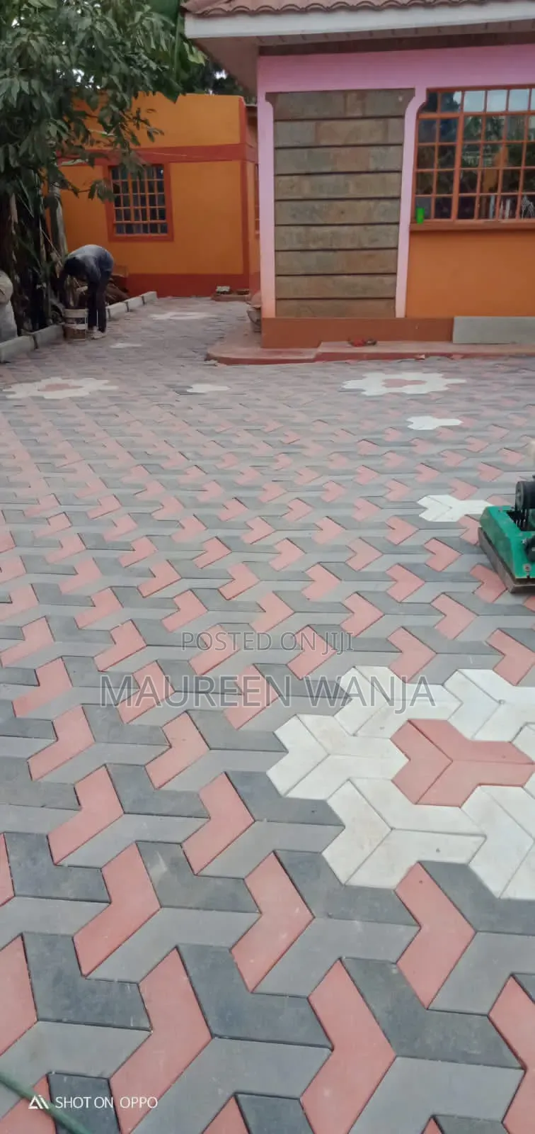 Arrow Red Cabro Pavers