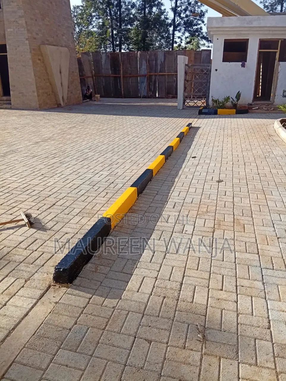 Ordinary Quad Cabros