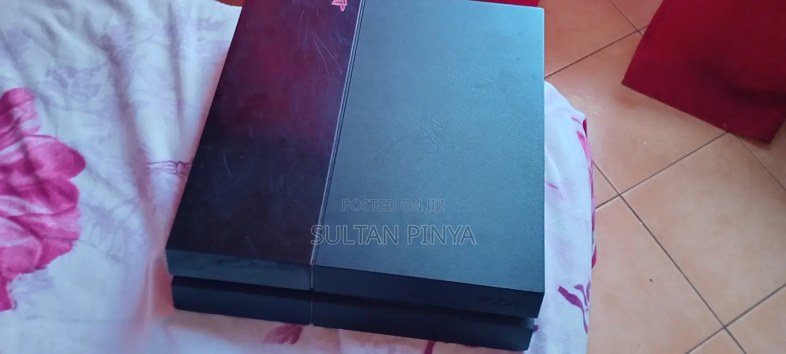 Chipped Ps4 Standard Console With 8 Games