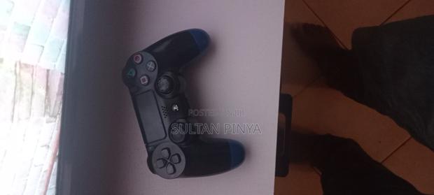 Chipped Ps4 Standard Console With 8 Games - thumbnail 2