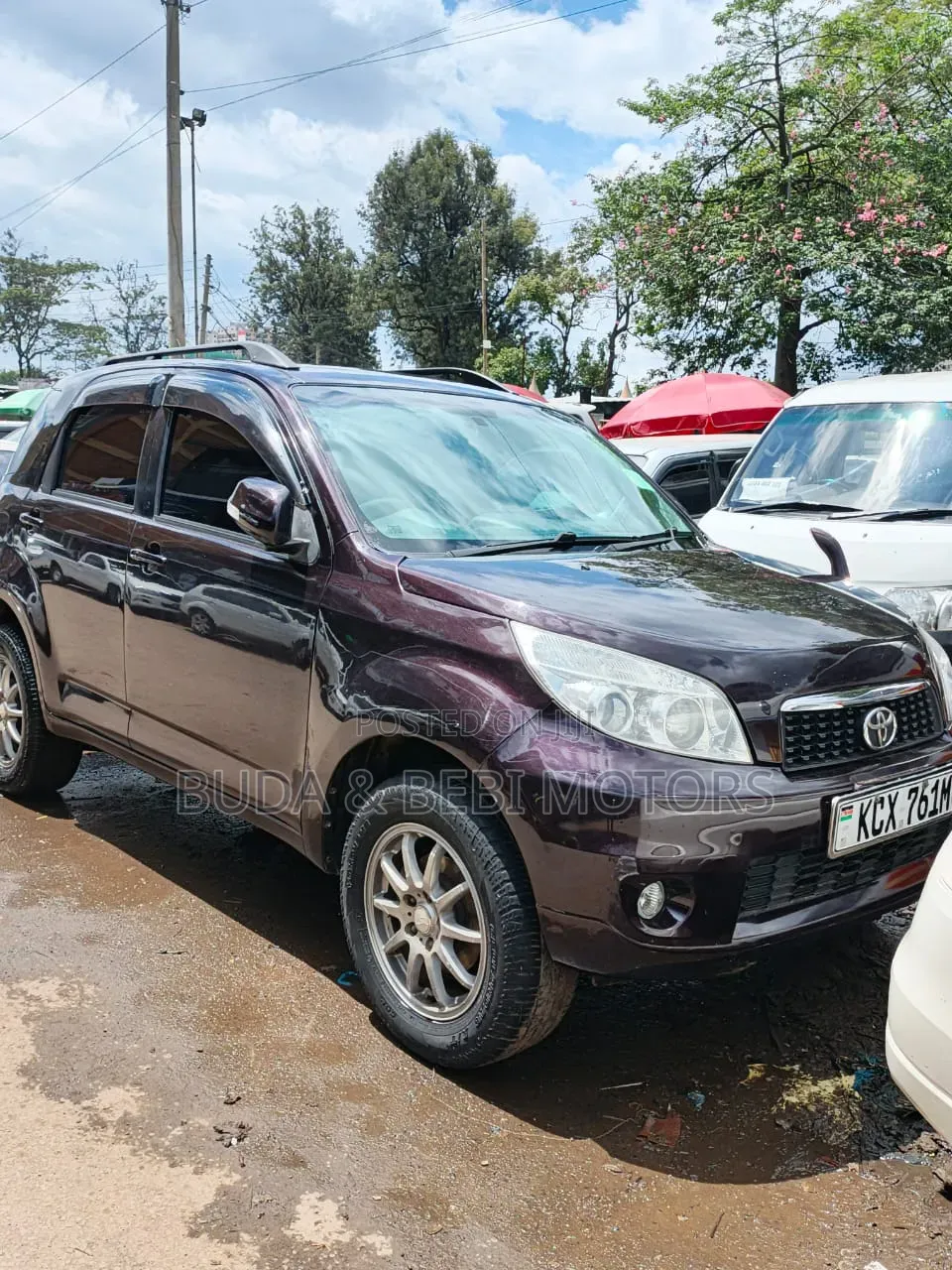 Toyota Rush 2012 Maroon