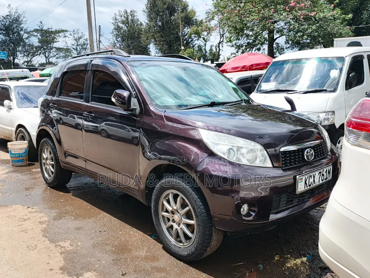 Toyota Rush 2012 Maroon