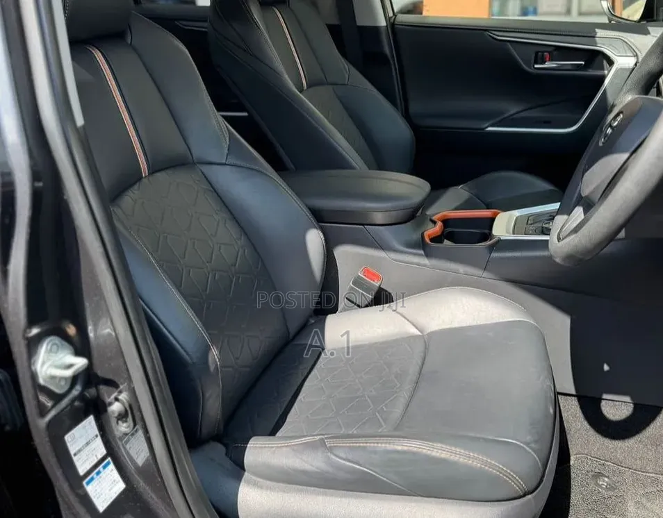 Toyota RAV4 Adventure AWD 2020 Gray