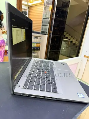 New Laptop Lenovo ThinkPad T490s 32GB Intel Core i7 SSD 256GB