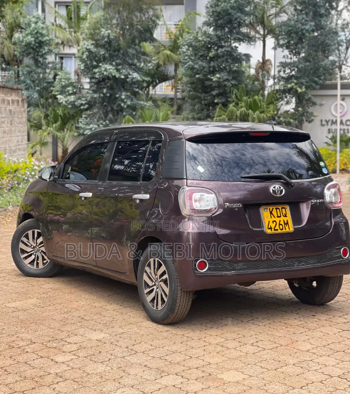 Toyota Passo 2017 Burgundy