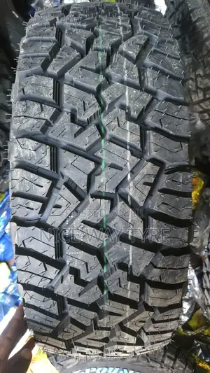 245/70r16 X Pounce a/T