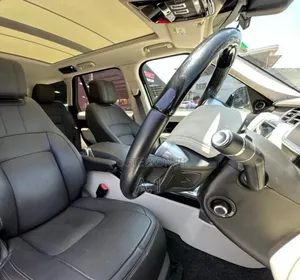 Land Rover Range Rover Vogue 2019 White