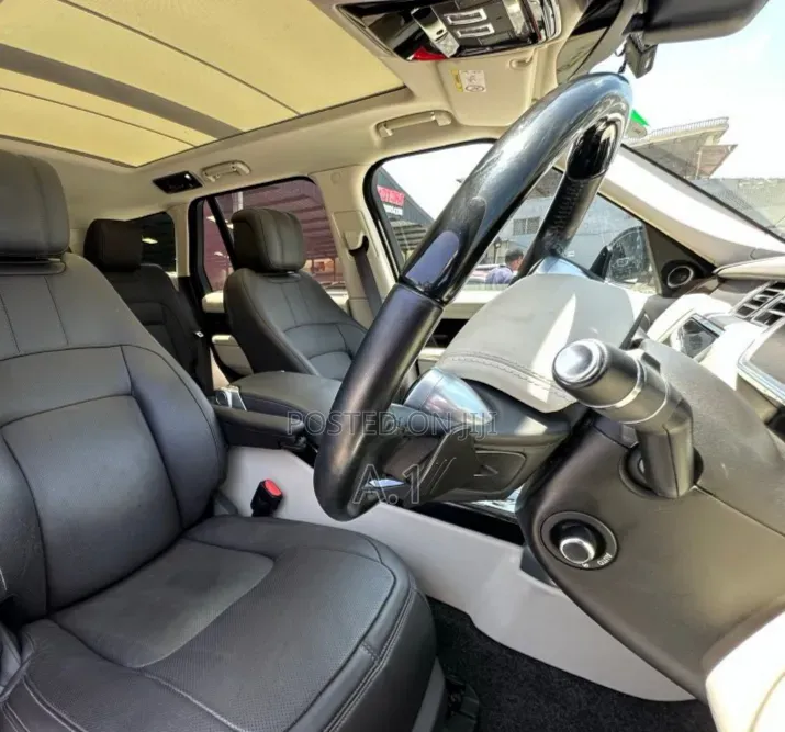 Land Rover Range Rover Vogue 2019 White