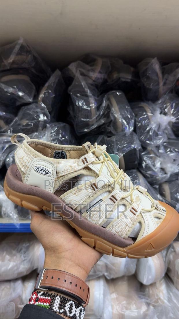 Unisex Premium Keen Sandals - thumbnail 3