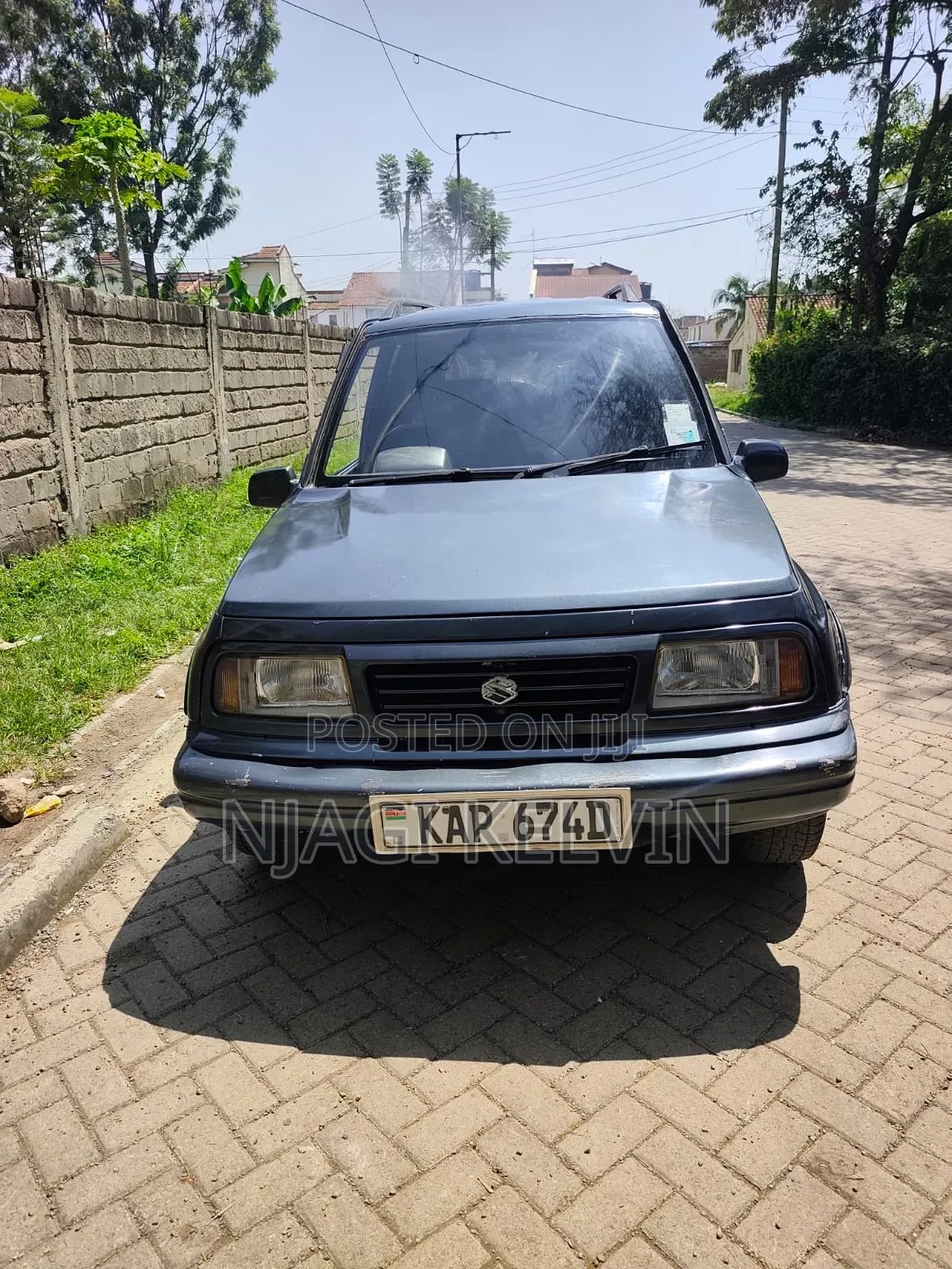 Suzuki Escudo 2000 Gray