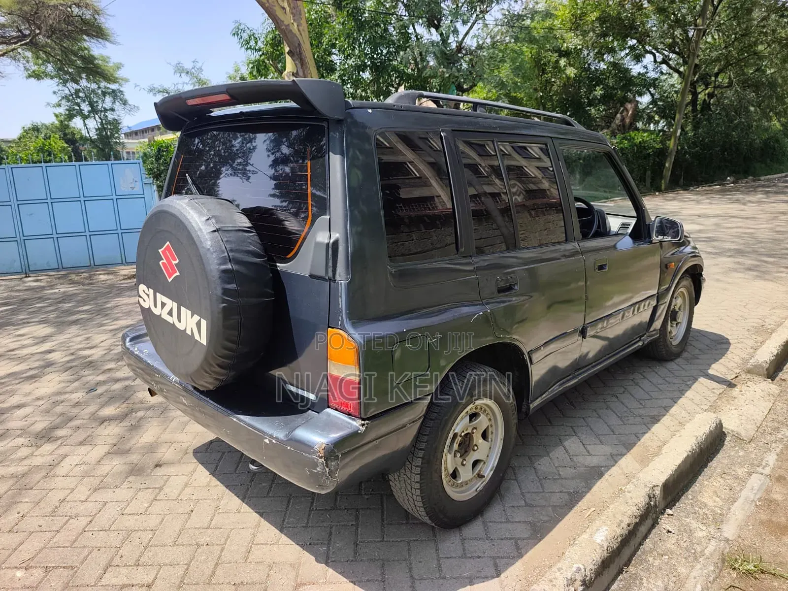 Suzuki Escudo 2000 Gray