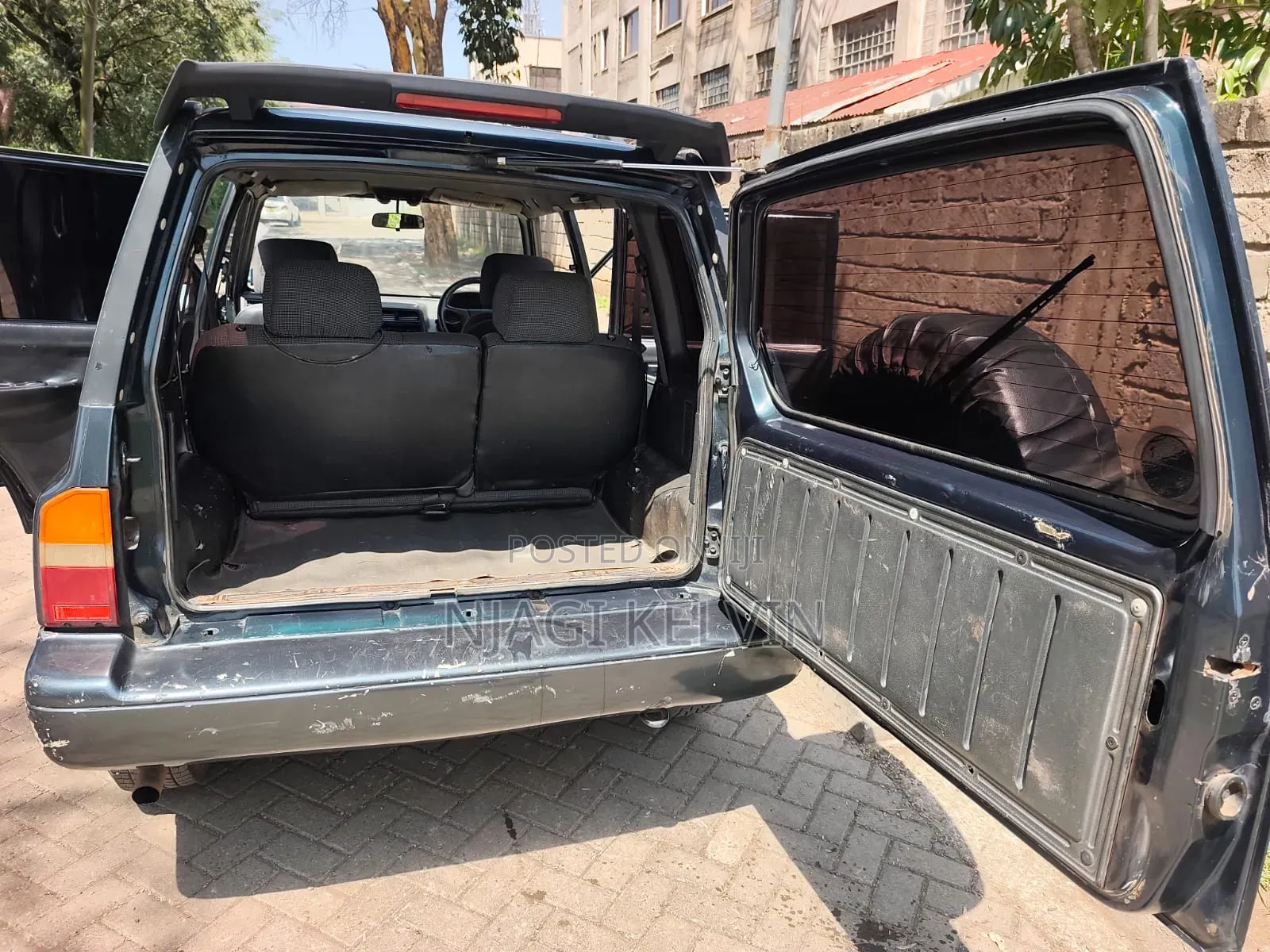 Suzuki Escudo 2000 Gray